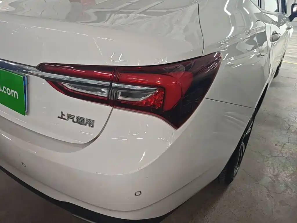 Buick Verano — миниатюра 8