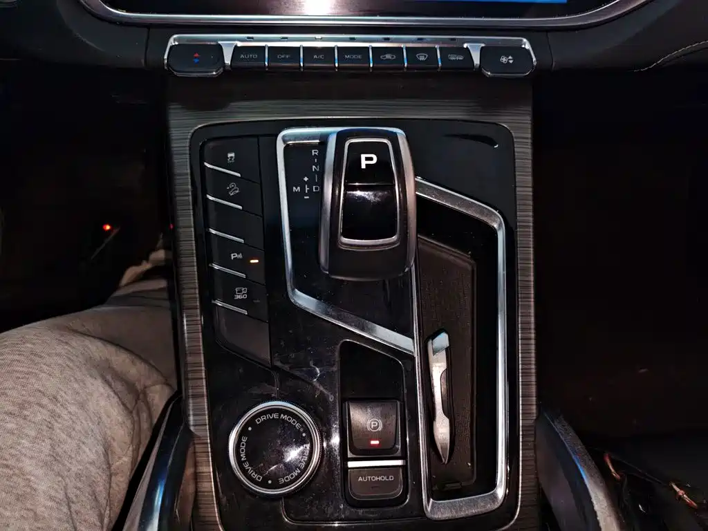 Geely Boyue — миниатюра 14