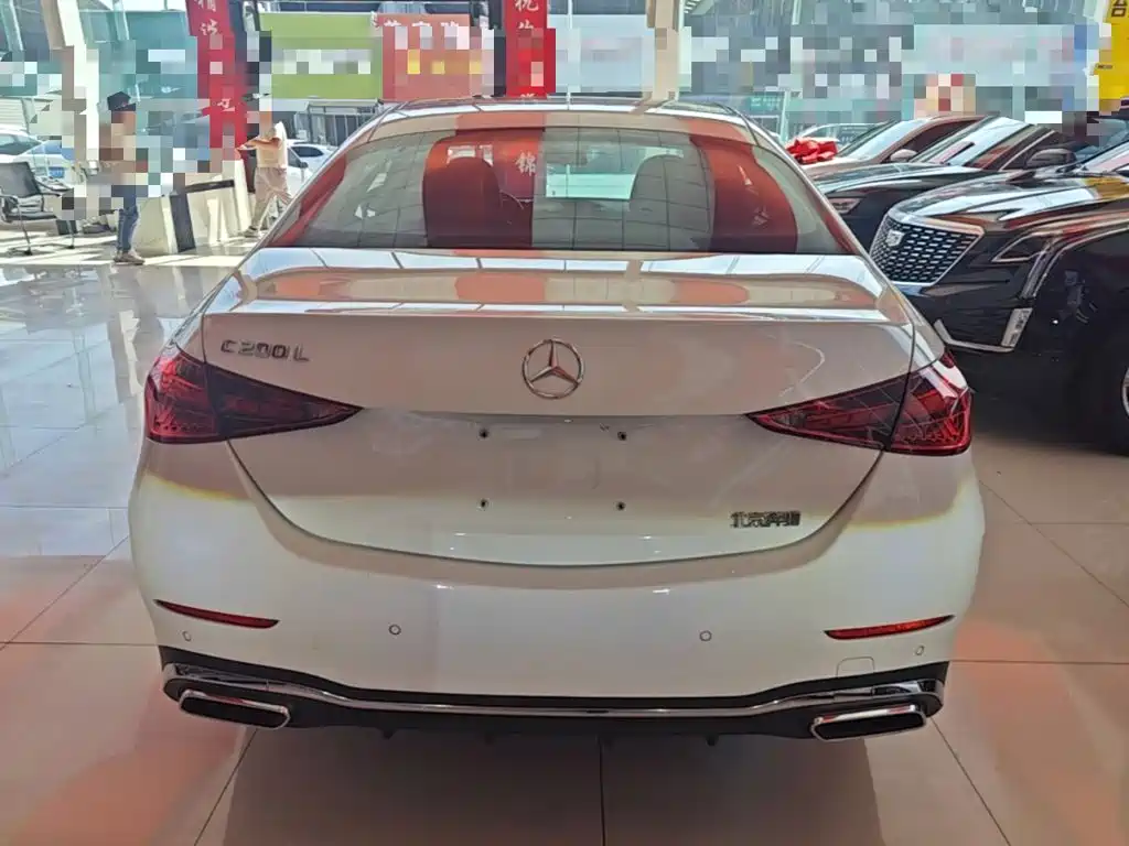 Mercedes-Benz C-Class — миниатюра 6