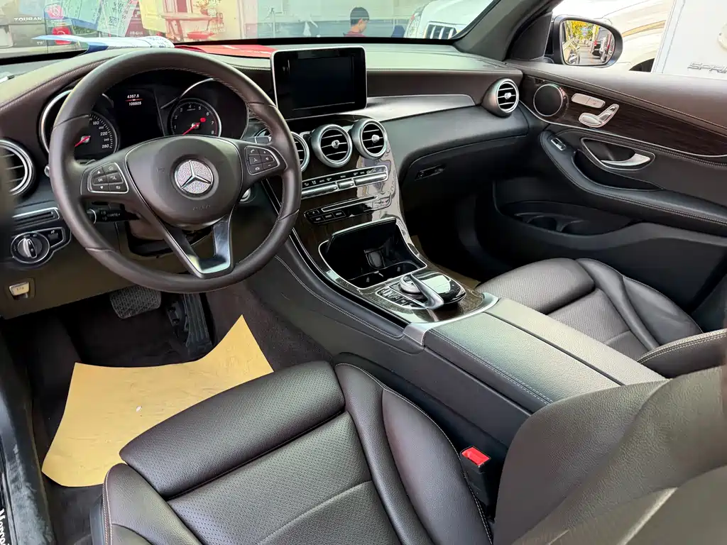 Mercedes-Benz GLC — миниатюра 9