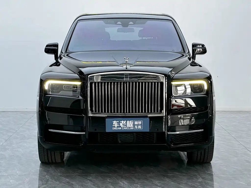 Купить Rolls-Royce Cullinan