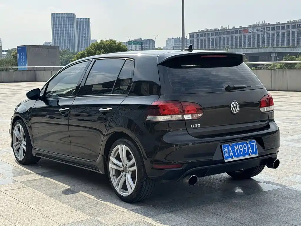 Volkswagen Golf GTI — миниатюра 5