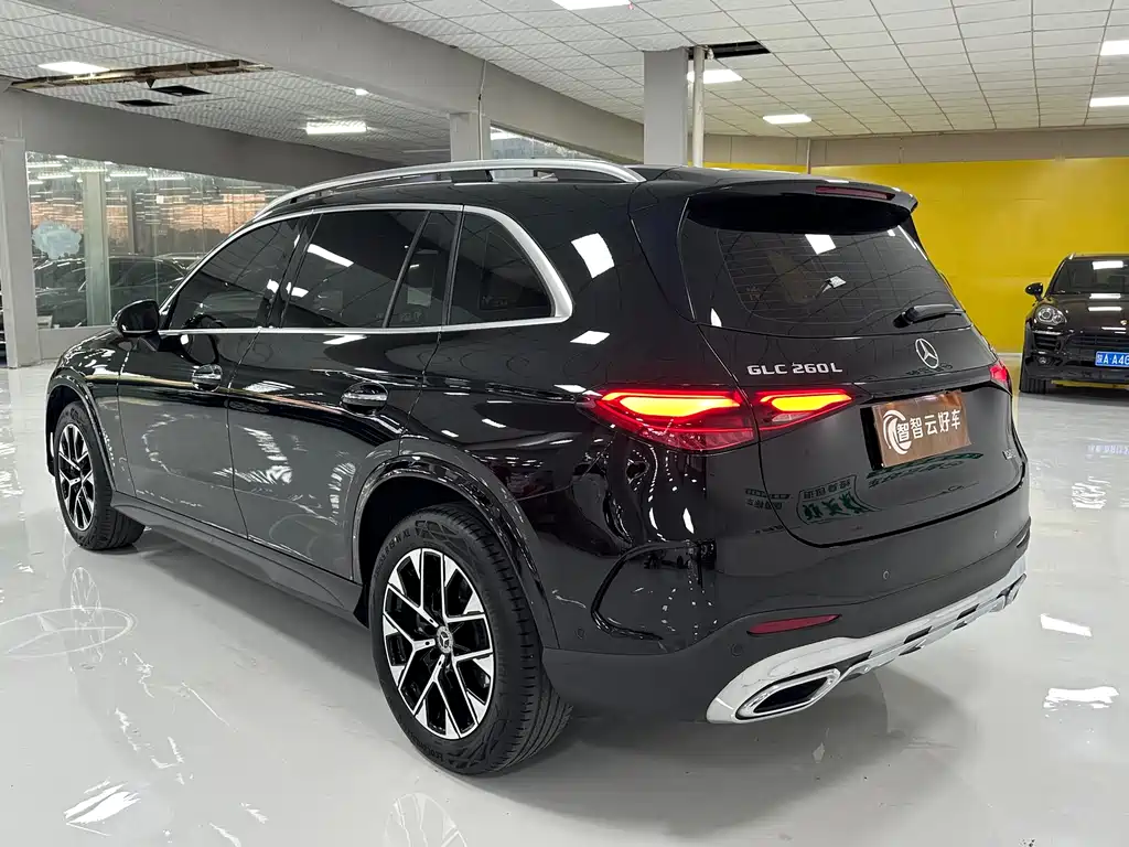 Mercedes-Benz GLC 2024 GLC 260 L 4MATIC Luxury 5 мест