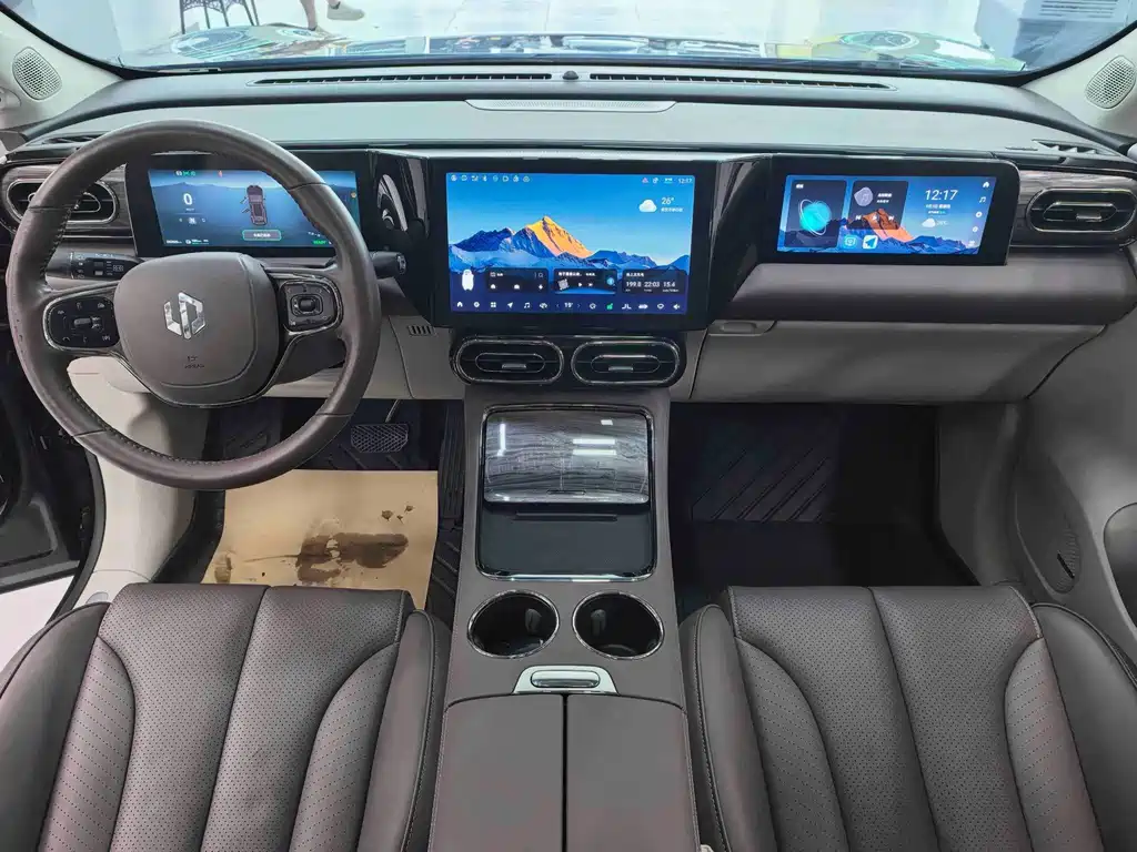 Leapmotor Leapmotor C11 — миниатюра 5