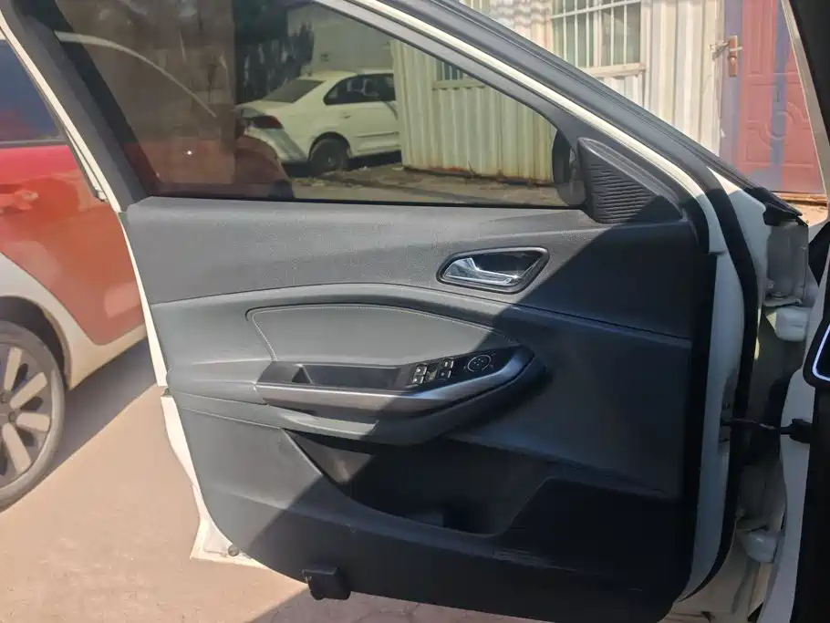 Ford Escort — миниатюра 7