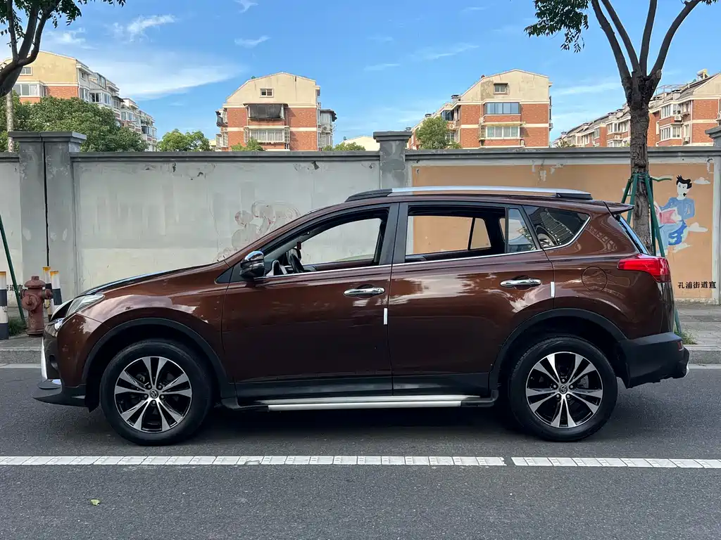 Toyota RAV4 — фотографии объявления, Фото 13