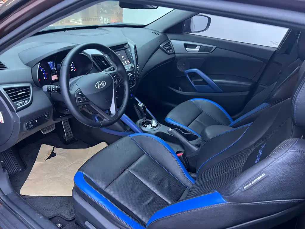 Hyundai Veloster — миниатюра 8
