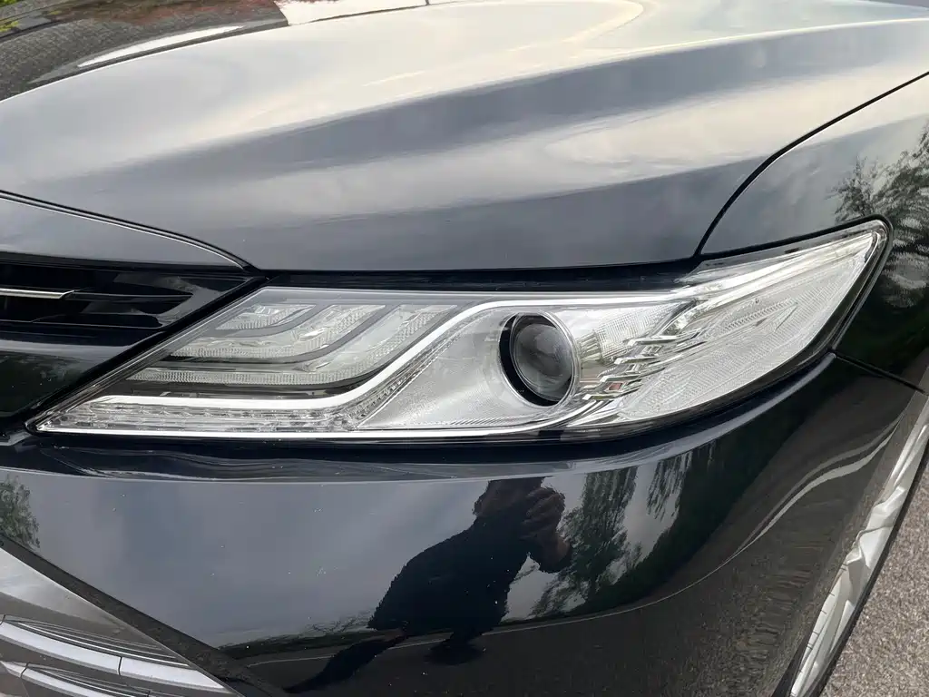 Toyota Camry — миниатюра 14