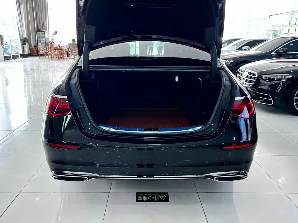 Mercedes-Benz S-Class — миниатюра 25