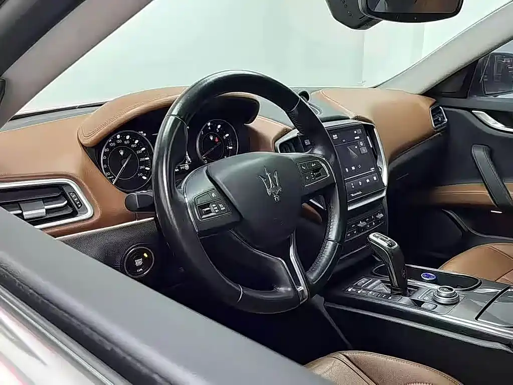 Maserati Ghibli 2022 2.0T GT