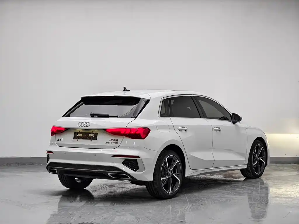 Audi A3 2023 Sportback 35 TFSI Fashion Sport