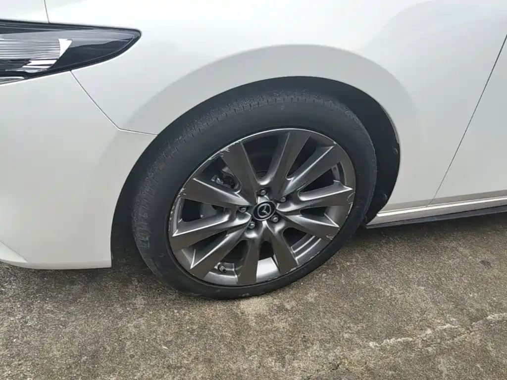 Mazda 3 Axela — миниатюра 23
