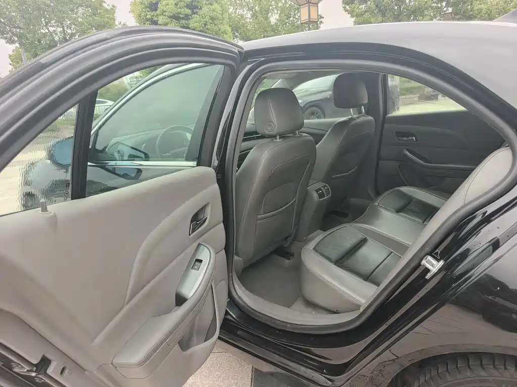 Chevrolet Malibu — миниатюра 9