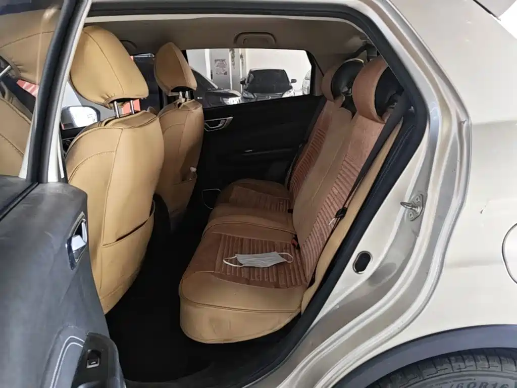 Geely Vision X3 — миниатюра 17
