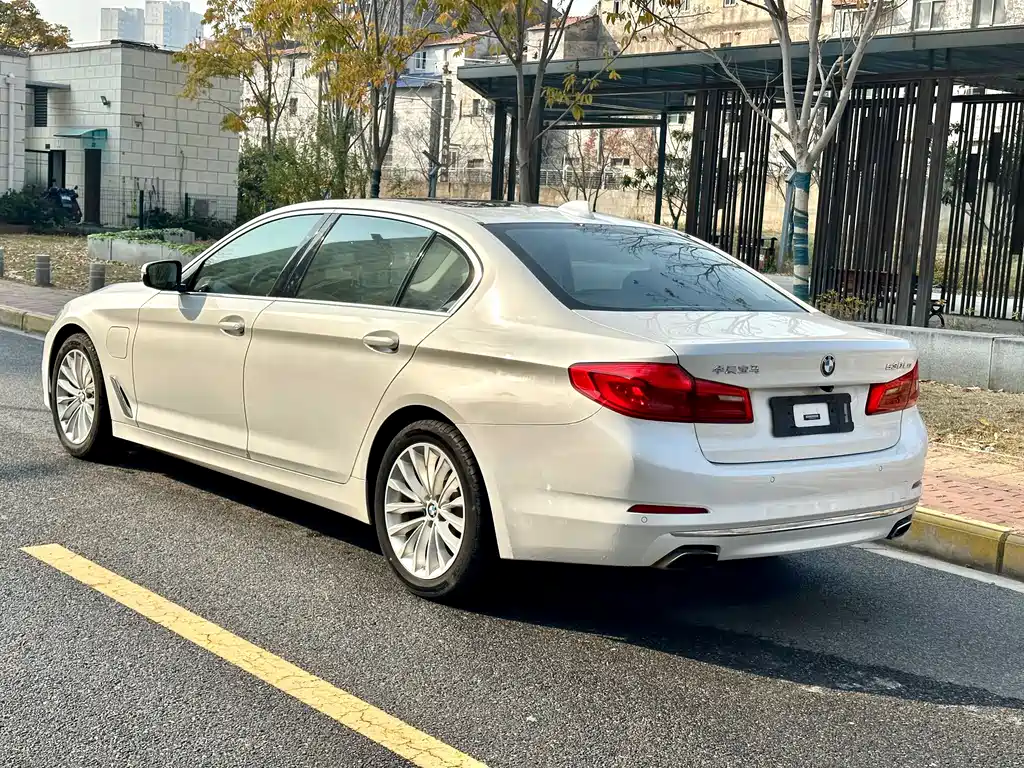 BMW 5 SERIES NEW ENERGY