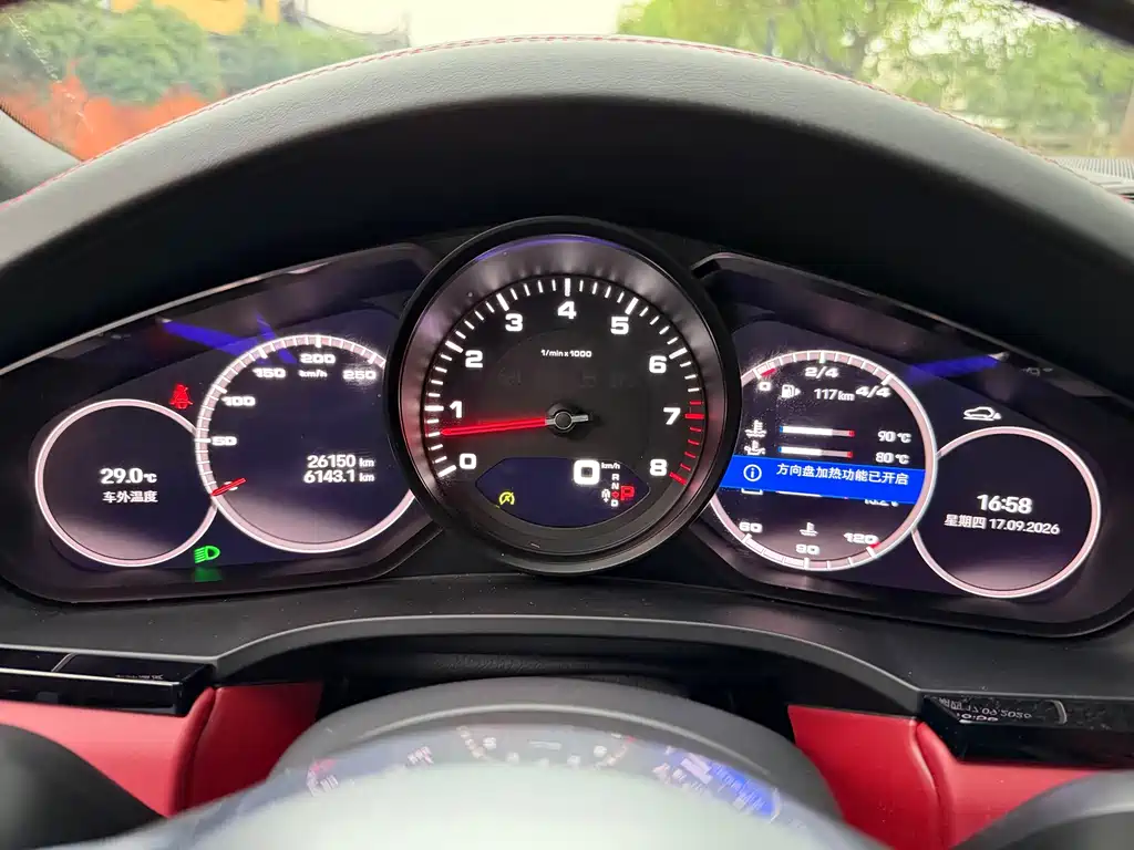 Porsche Cayenne — миниатюра 20