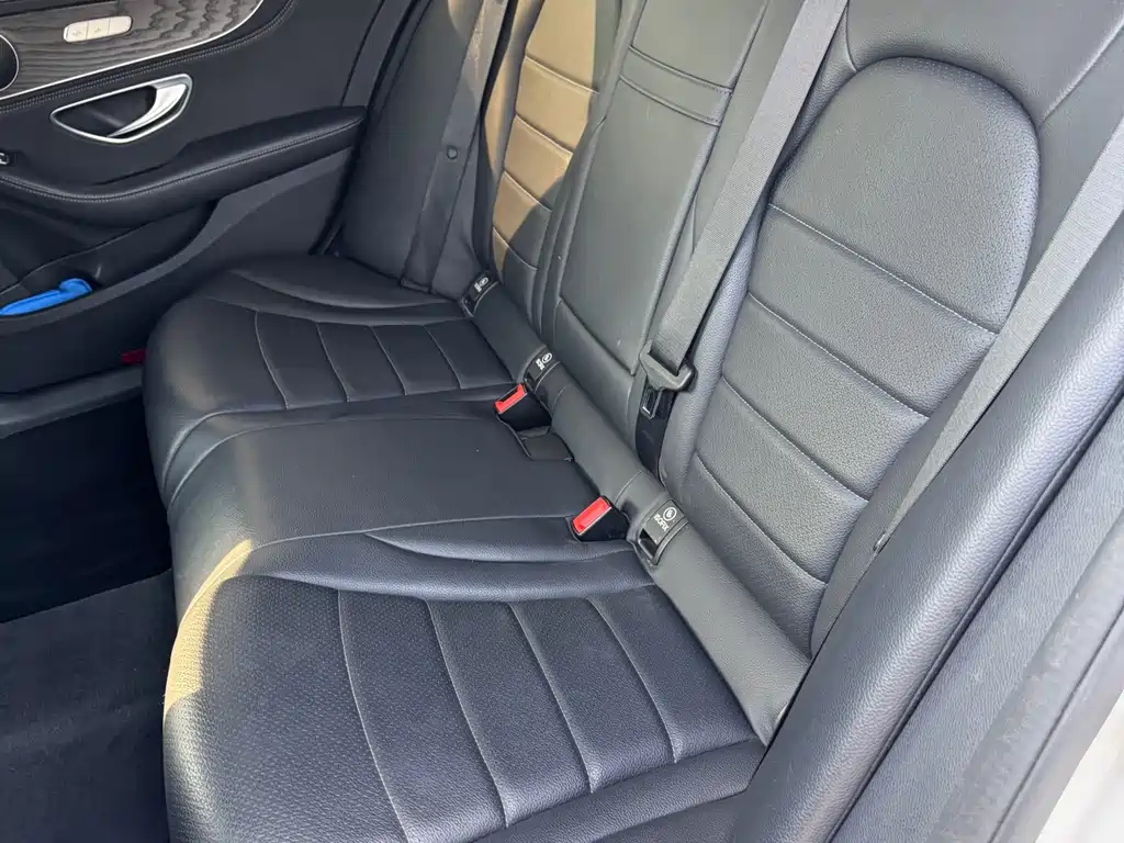 Mercedes-Benz C-Class — миниатюра 9