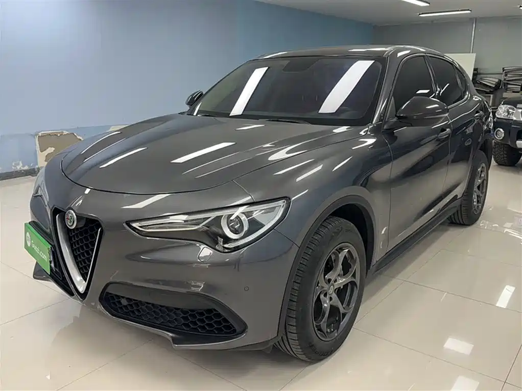 Alfa Romeo Stelvio 2019