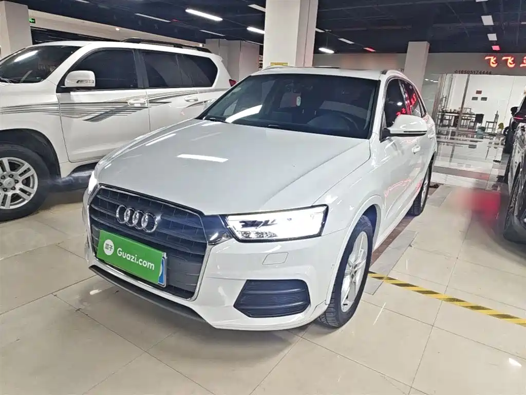 Купить Audi Q3