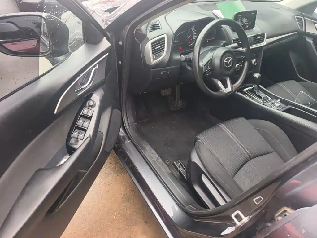 Mazda 3 Axela — миниатюра 16