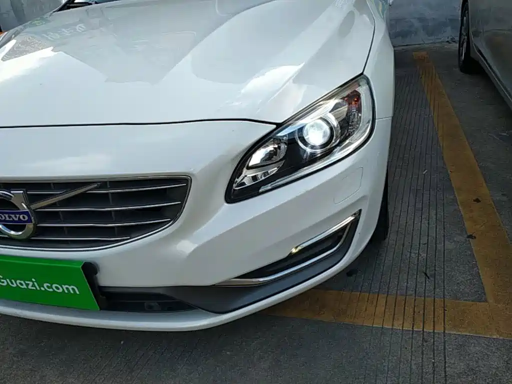 Volvo S60 — миниатюра 24