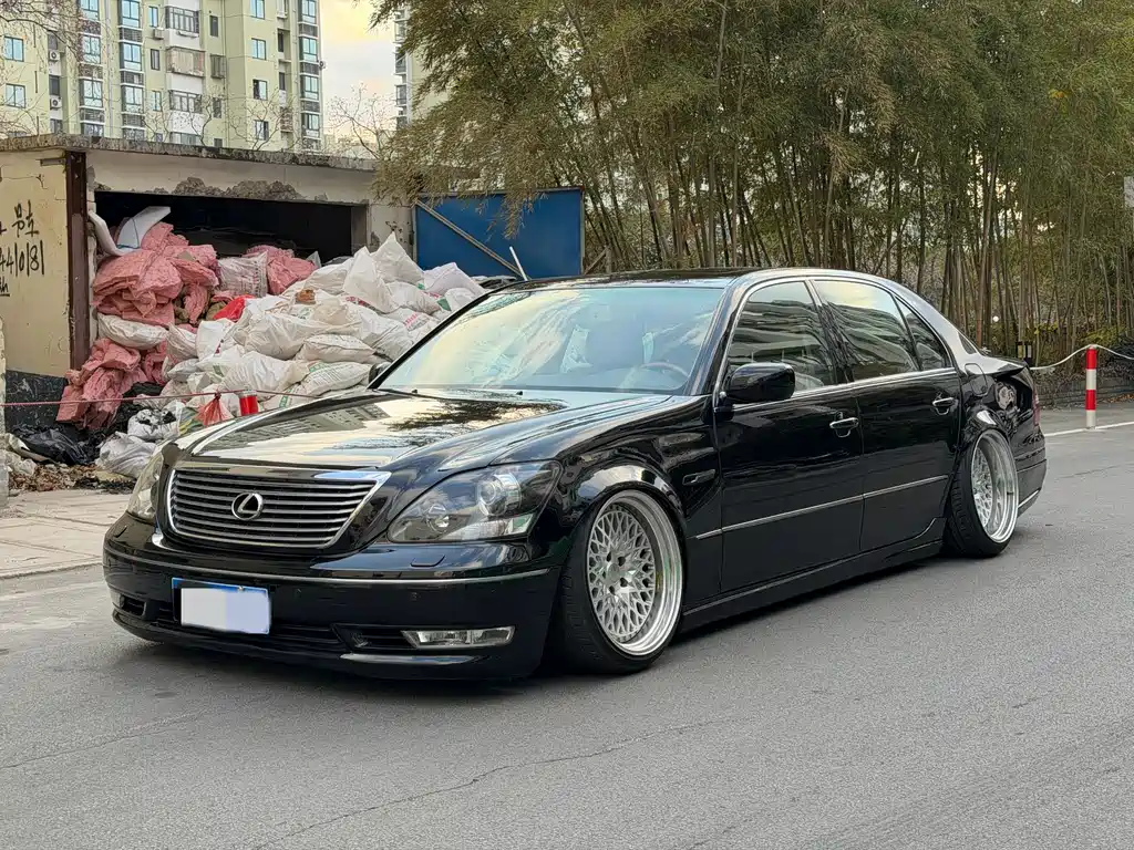 Lexus LS 2005