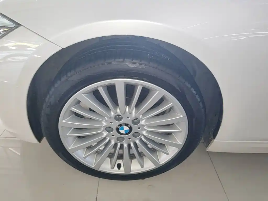 BMW 3 Series — миниатюра 23