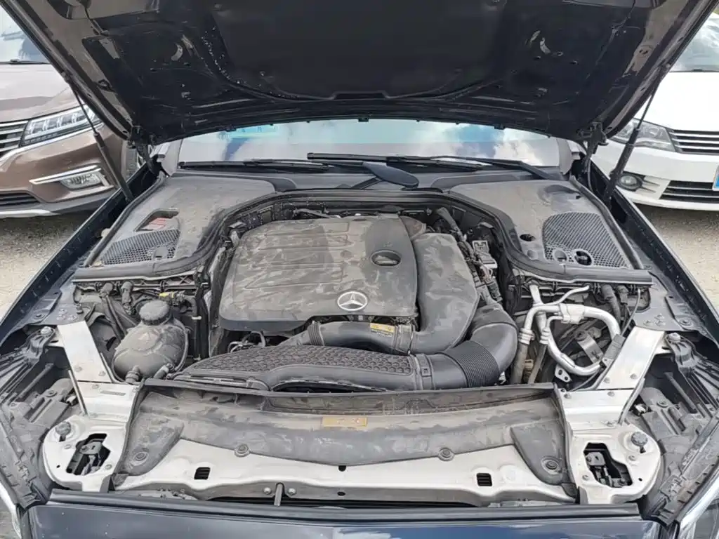 Mercedes-Benz E-Class — миниатюра 19