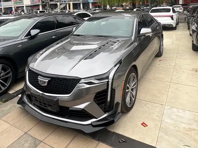 CADILLAC CT4 2021