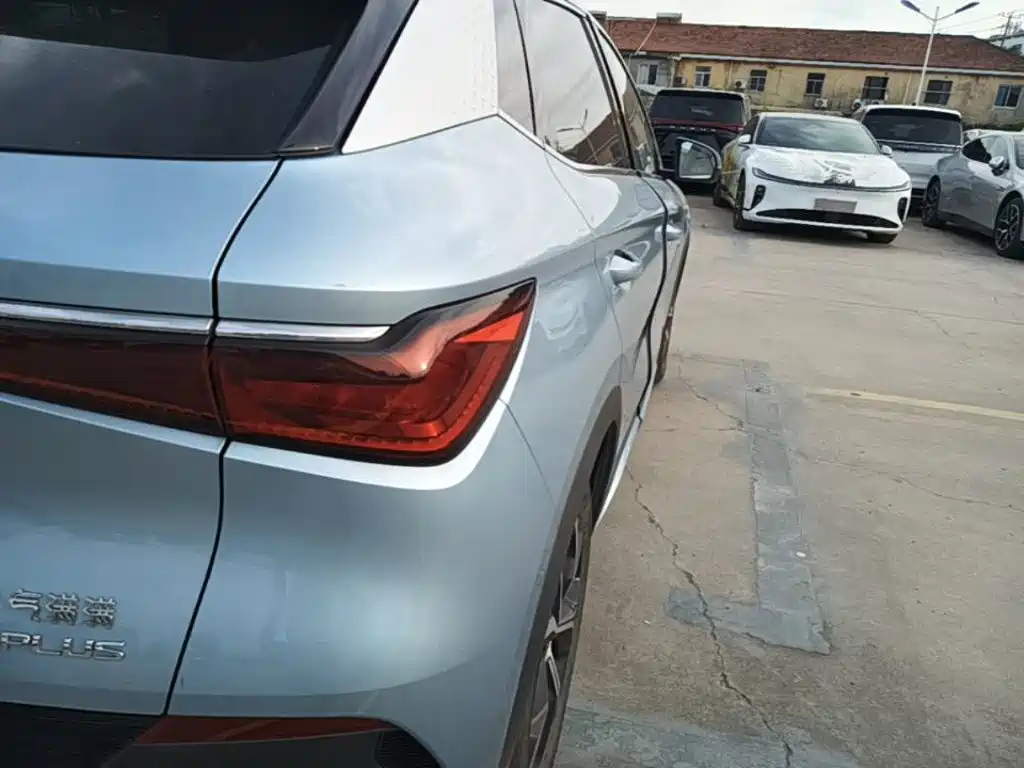 BYD Yuan Plus — миниатюра 8