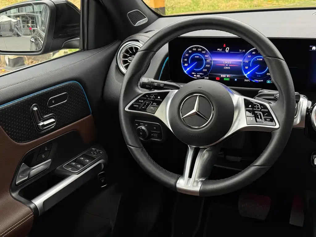 Mercedes-Benz EQB — миниатюра 18