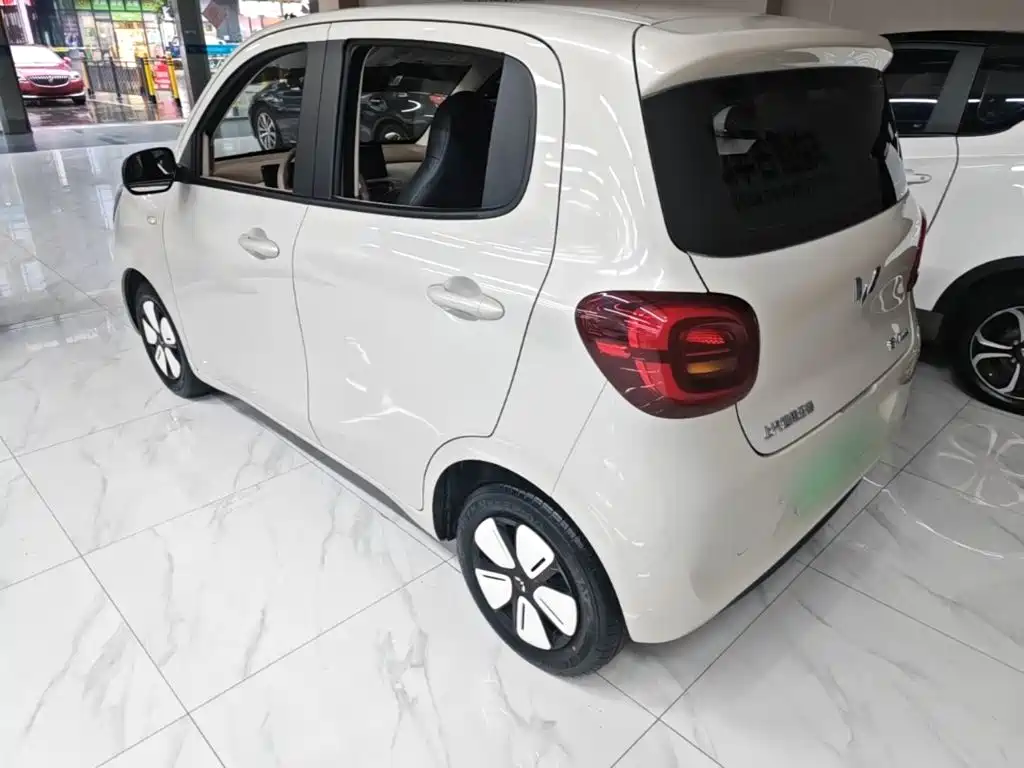 Wuling MINIEV — миниатюра 5