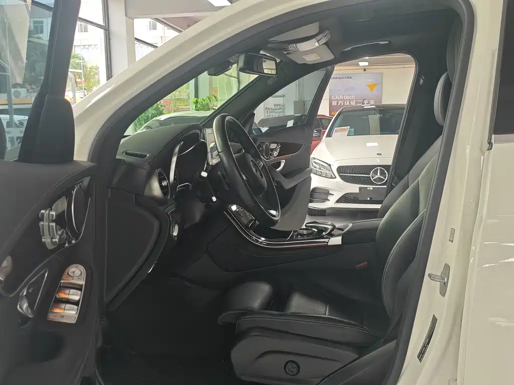 Mercedes-Benz GLC 2019 GLC 260 4MATIC
