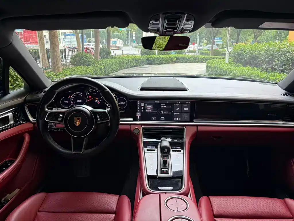 Porsche Panamera — миниатюра 7