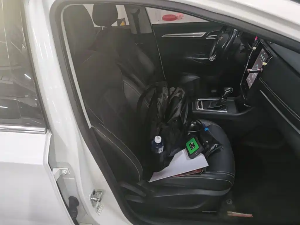 Roewe Roewe i6 Classic — миниатюра 25