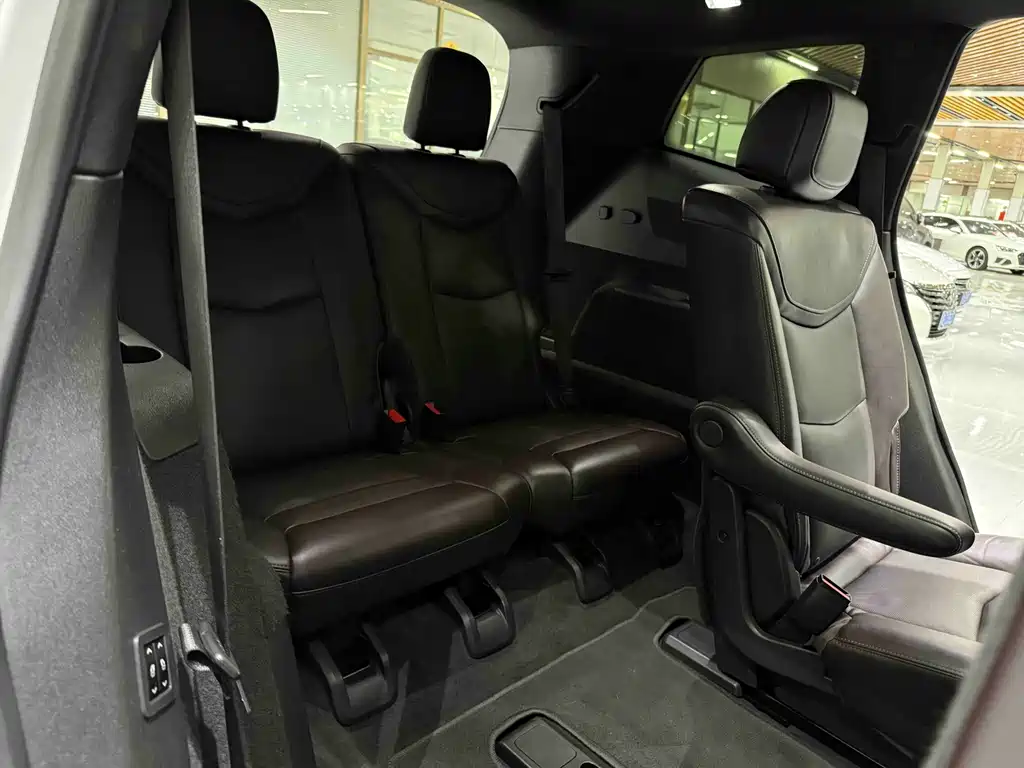 Cadillac XT6 — миниатюра 15