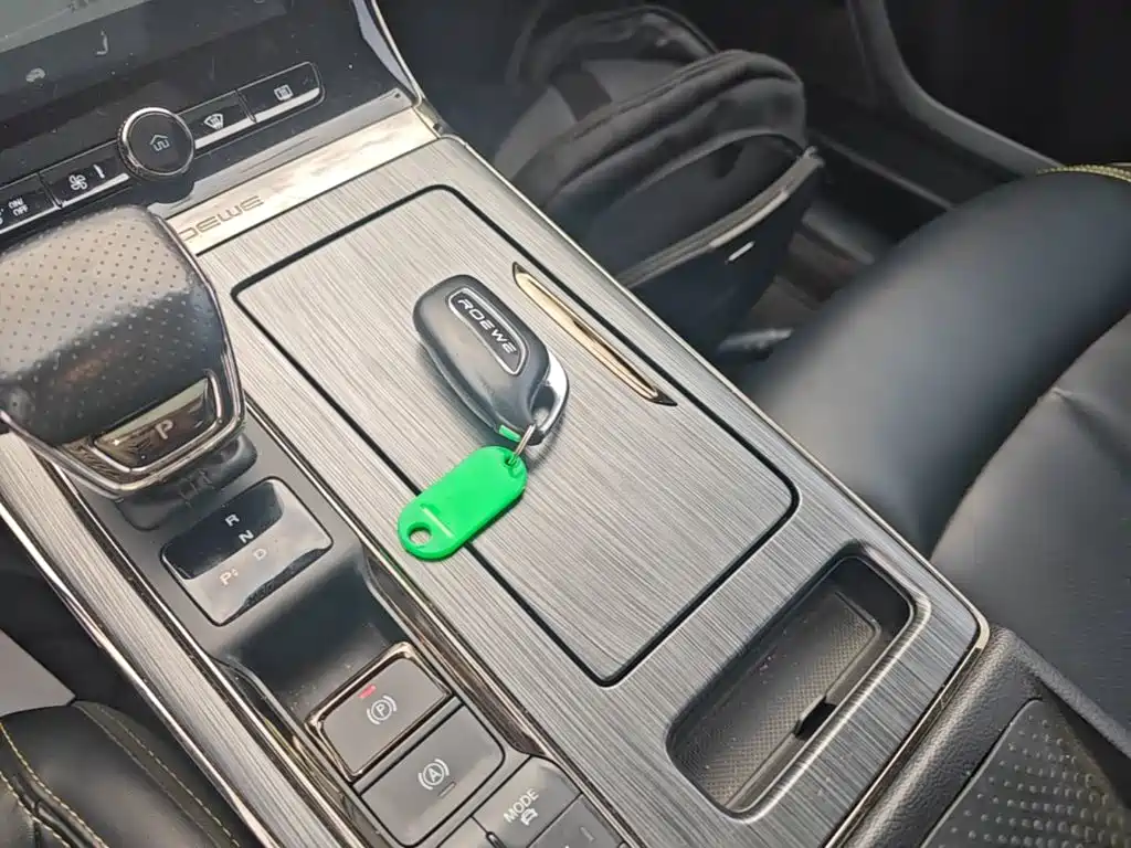 Roewe RX5 New Energy — миниатюра 9