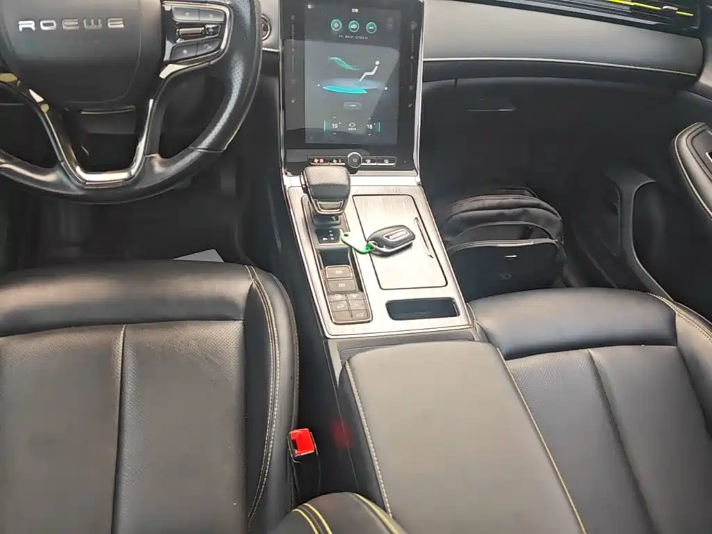 Roewe RX5 New Energy — миниатюра 14