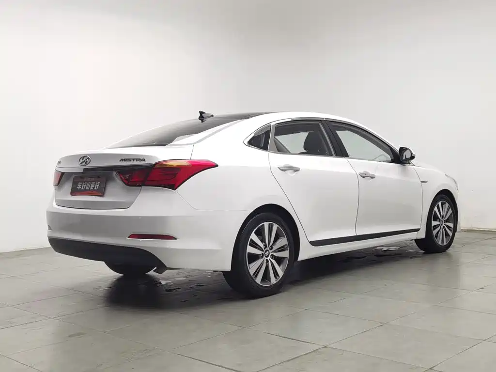 Hyundai Mistra — миниатюра 2