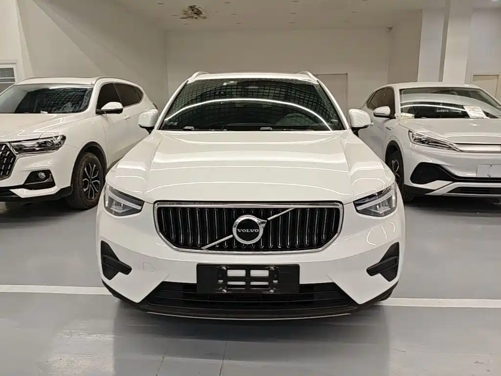 Volvo XC40 — миниатюра 3