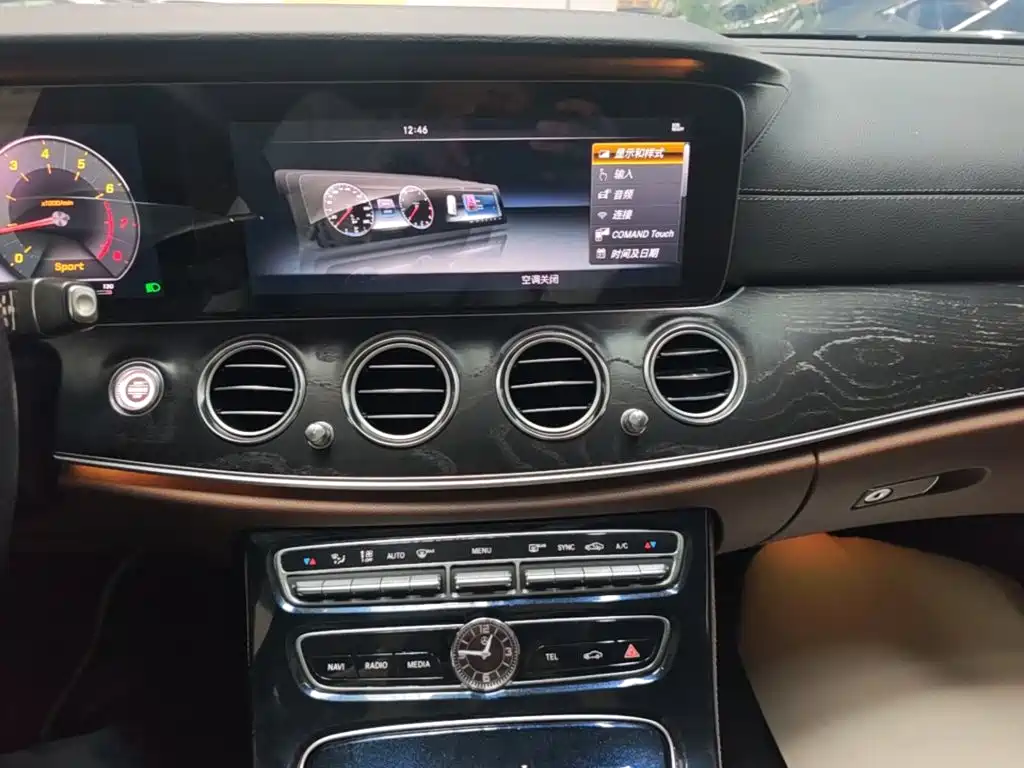 Mercedes-Benz E-Class — миниатюра 13