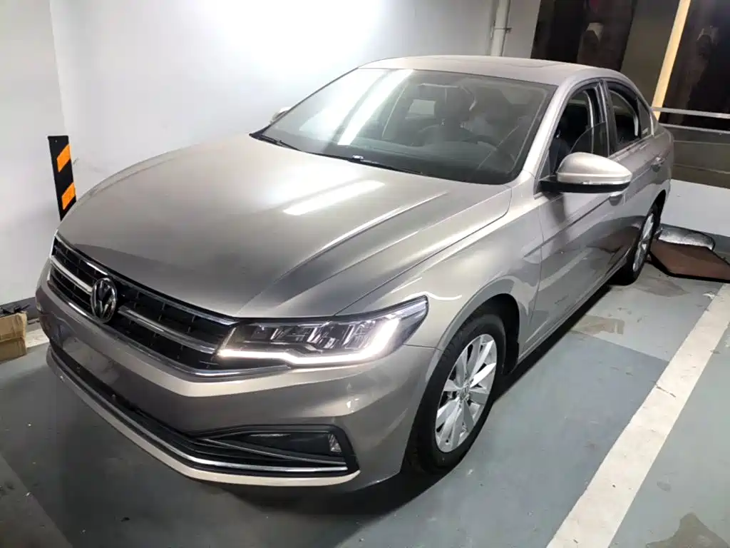 Volkswagen Bora — миниатюра 2