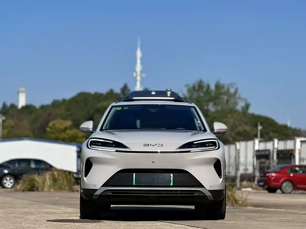 BYD SEA LION 07 DM I