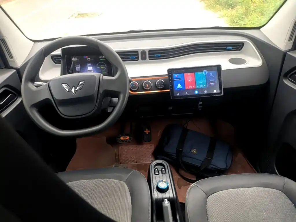 Wuling MINIEV — миниатюра 10