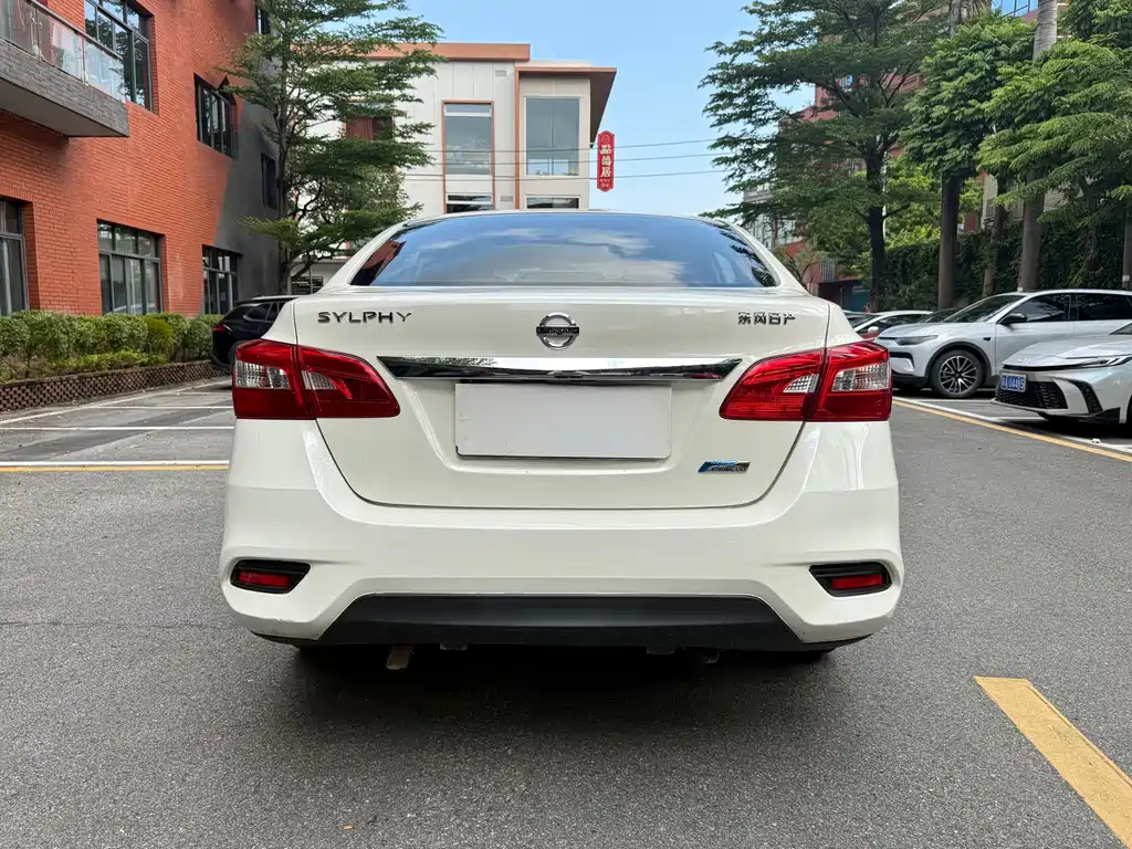 Nissan Sylphy — миниатюра 4