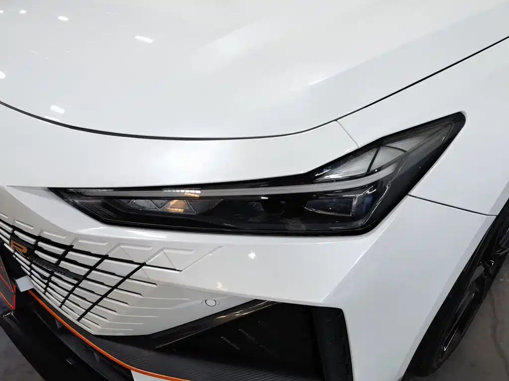 Changan UNI-V — миниатюра 7