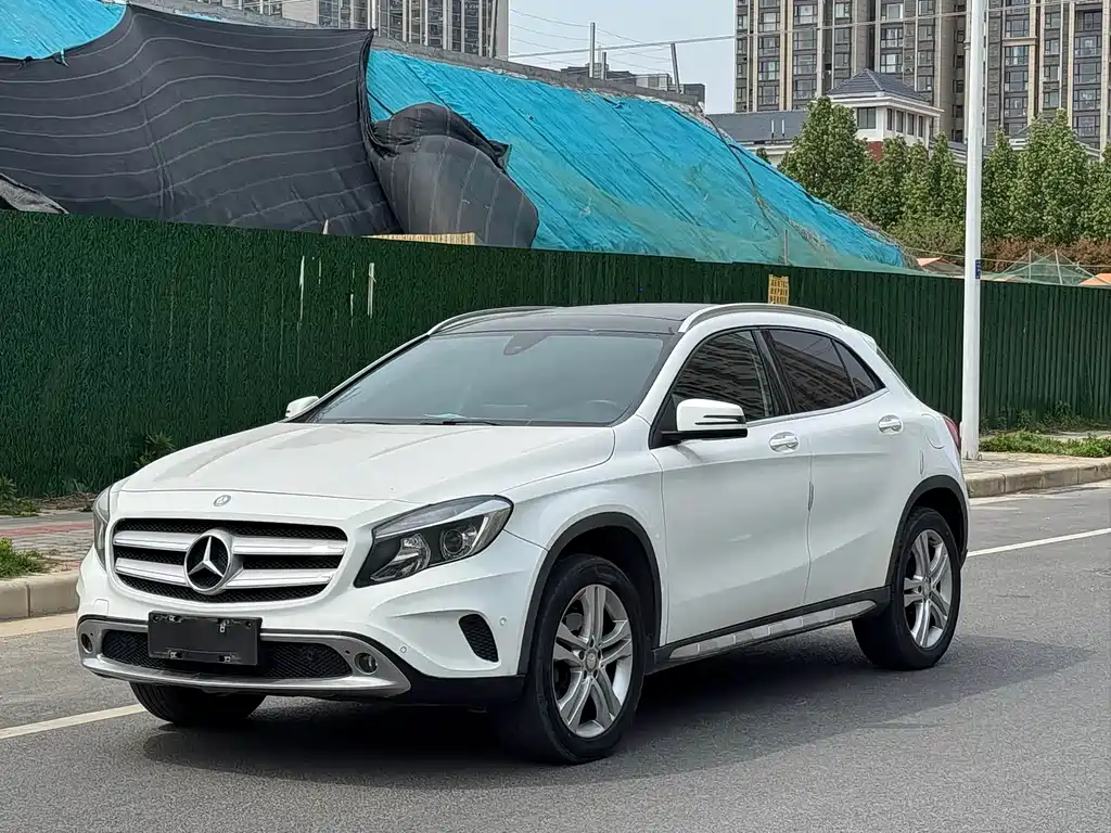 Mercedes-Benz GLA 2016