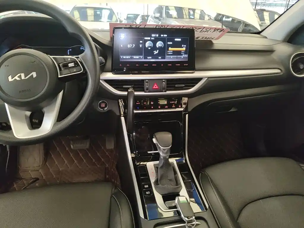 Kia K3 — миниатюра 13