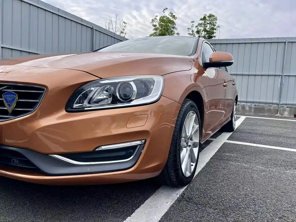 Volvo S60 — миниатюра 7
