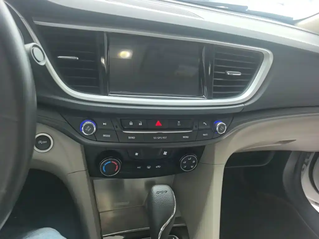 Buick Excelle — миниатюра 13